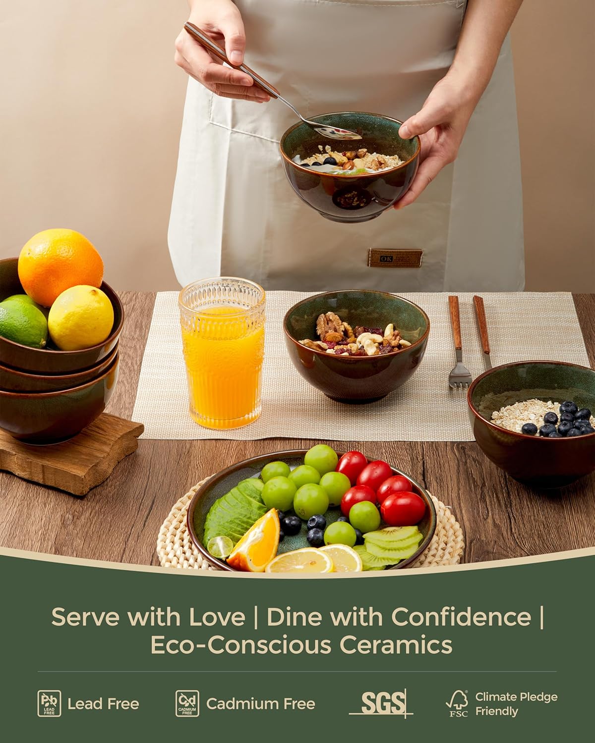 Stacked Sorevia bowls highlighting smooth glossy surface and space-saving design