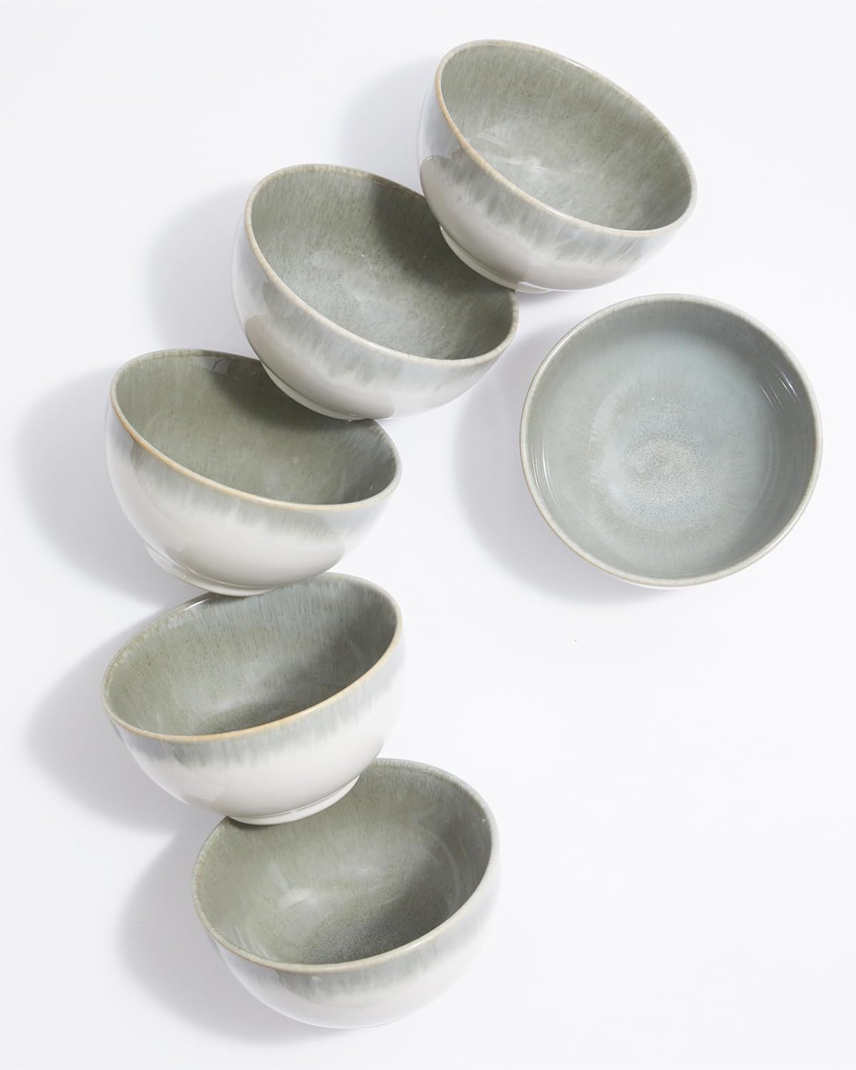 Sorevia stoneware bowls filled with cereal and fruit for breakfast scene